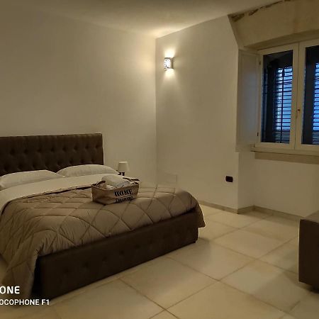 Appartamento Suite Santa Teresa タラント エクステリア 写真